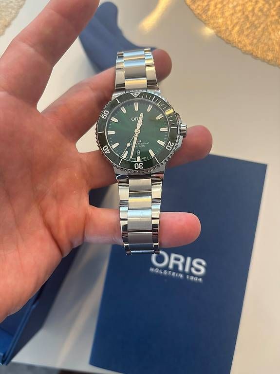 Uhren: Oris Aquis Date – Neu und originalverpackt aus Basel von lasx07 1