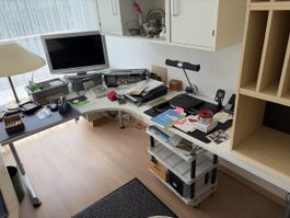 Eckschreibtisch
