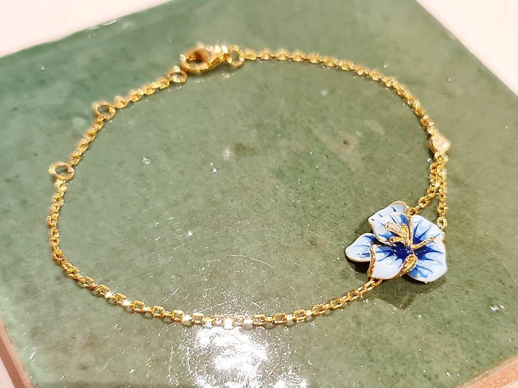 Bracciali & Braccialetti: Armband Emaille Blüte Gelbgold – Nuovo e nell'imballaggio originale da Stein am Rhein venduto da JuwelierSteinbock.CH