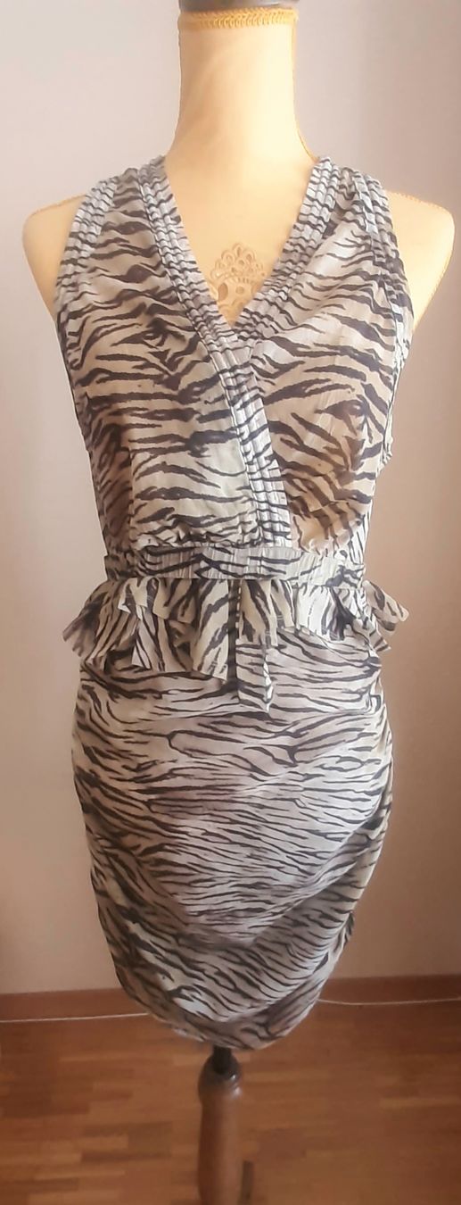 Iro Vestiti: Robe IRO en soie – Usato da Chêne-Bourg venduto da chsandra34