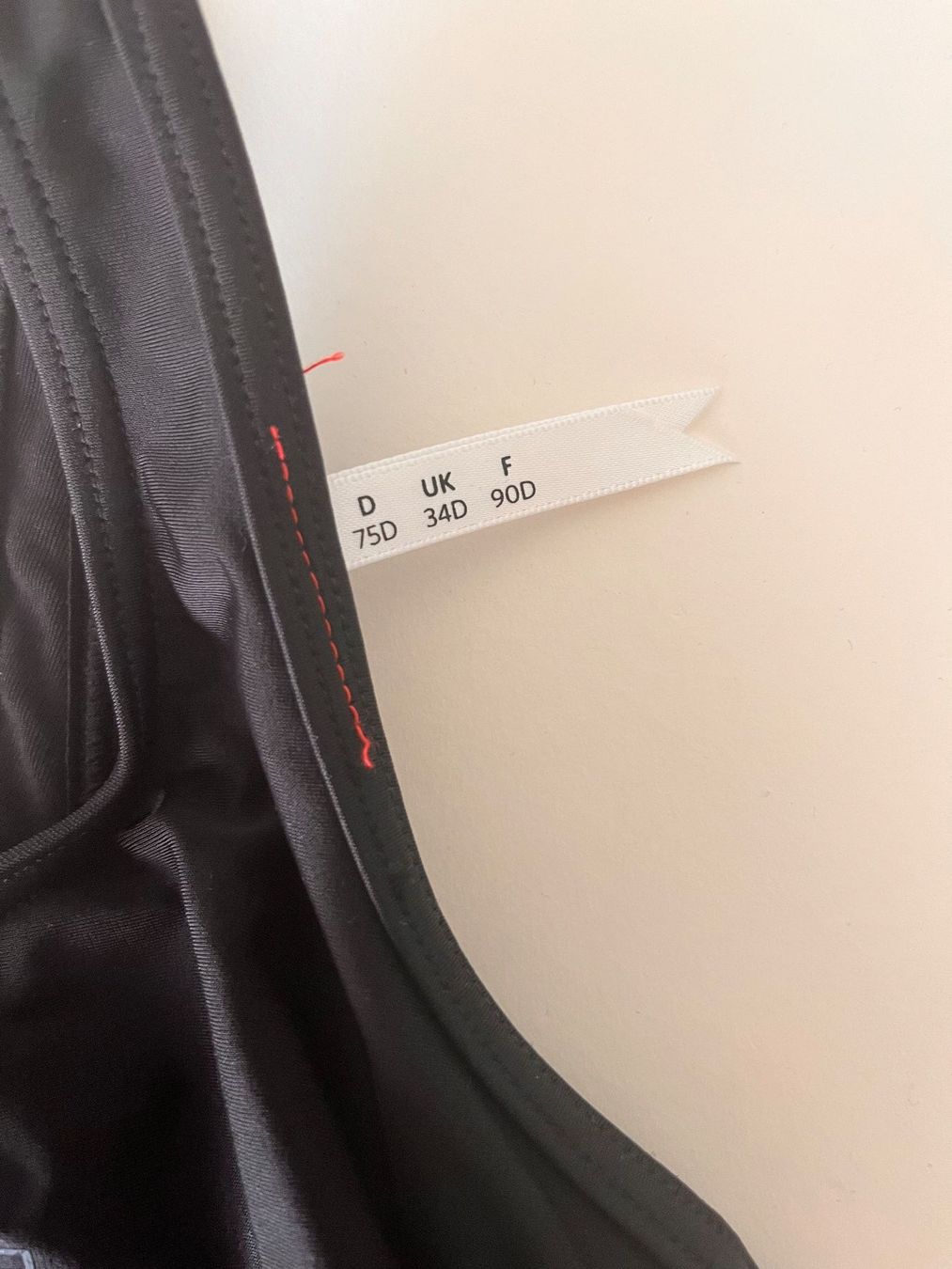 Esprit Costumi da bagno & Bikini: ESPRIT Badekleid, Grösse 38/75D, Farbe Schwarz – Nuovo e nell'imballaggio originale da Rudolfstetten venduto da gst_g7xl 6