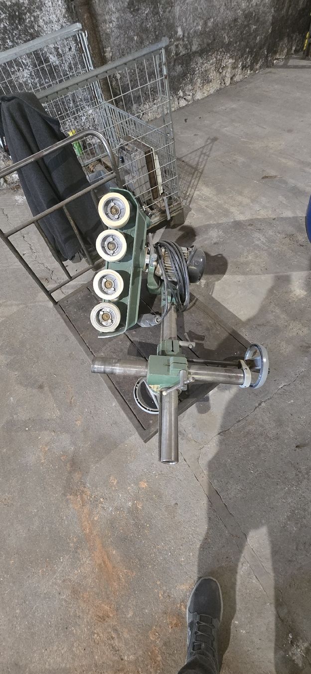 Toutes les machines: Vorschubapparat maschine – D'occasion à Weiningen ZH par ped_fbx2