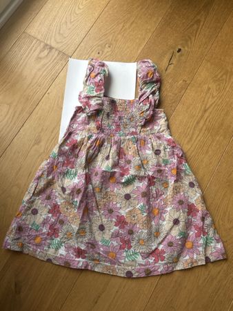 Kleid Blumenmuster Tom Tailor Grösse 104/110 guter Zustand