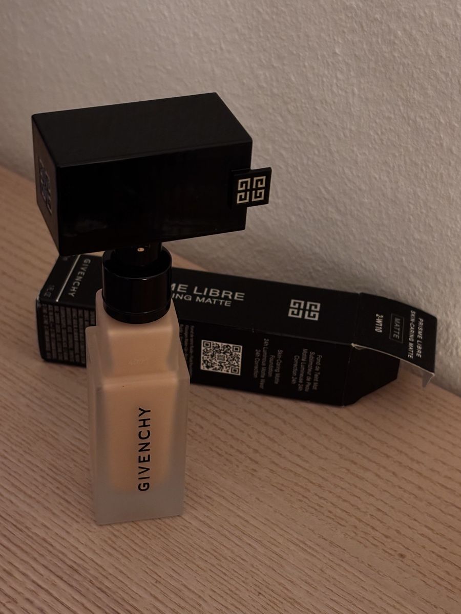 Givenchy Make-up: Givenchy Foundation, 2-W110 – Nuovo (secondo la descrizione) da Kriens venduto da qij_5ghs 2