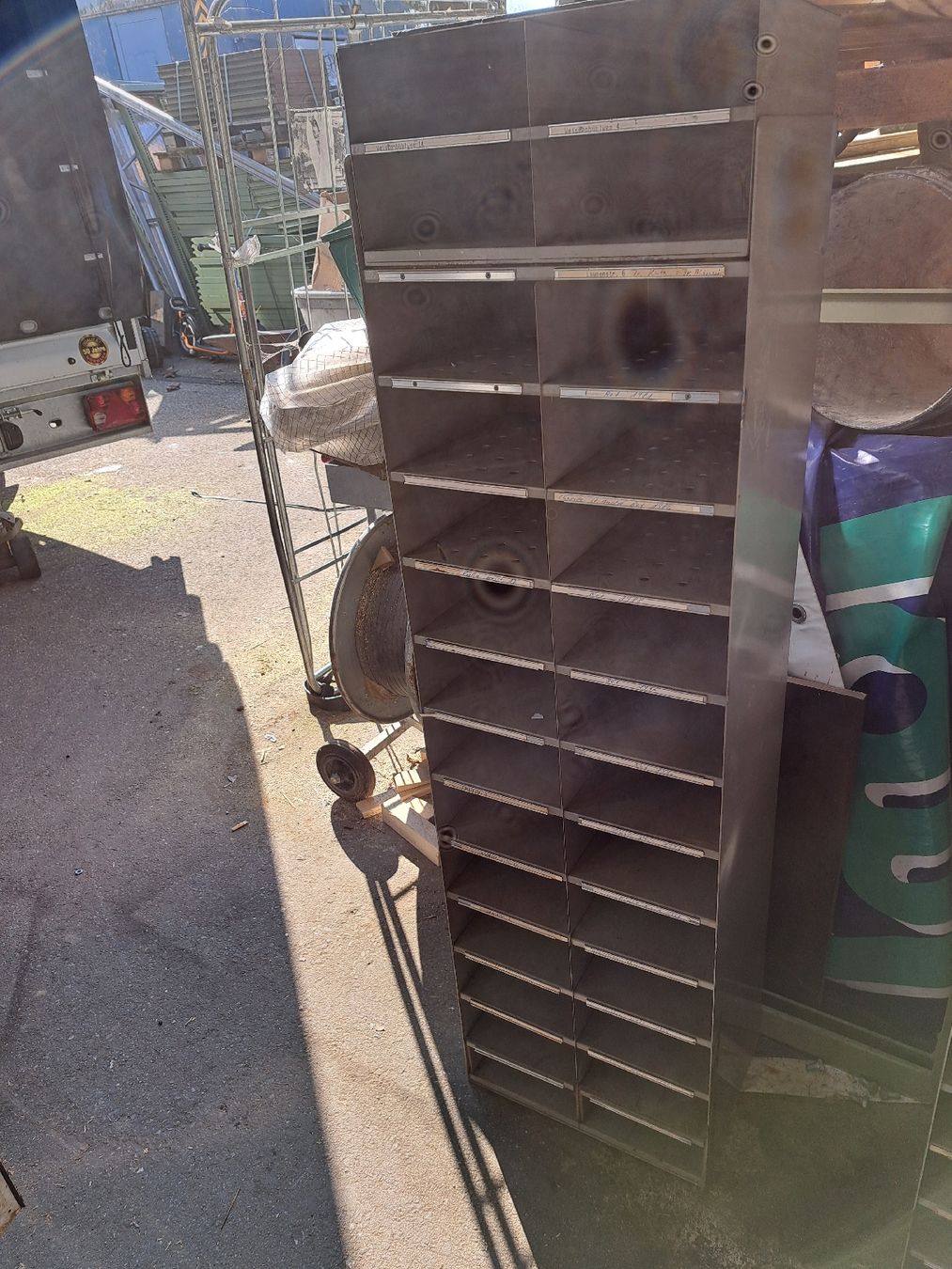 Scaffali: Metallregal Vintage PTT Postfach – Usato da Grossdietwil venduto da hufi10 1