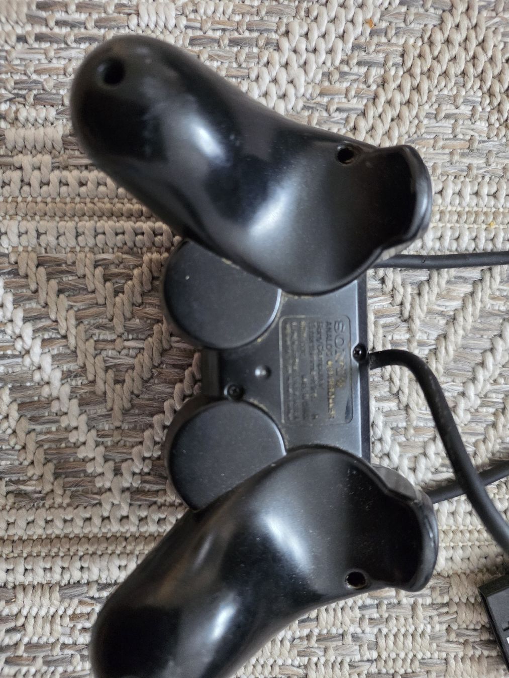 Manettes: Sony PlayStation 2 Controller schwarz  – D'occasion à Dorf par Echo_Elements 3