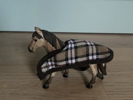 Schleich-Pony mit Decke 