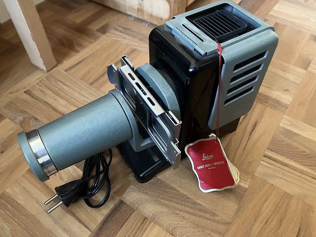 Proiettori: Diaprojektor leica prado – Usato da Eschlikon TG venduto da ritschi90 1