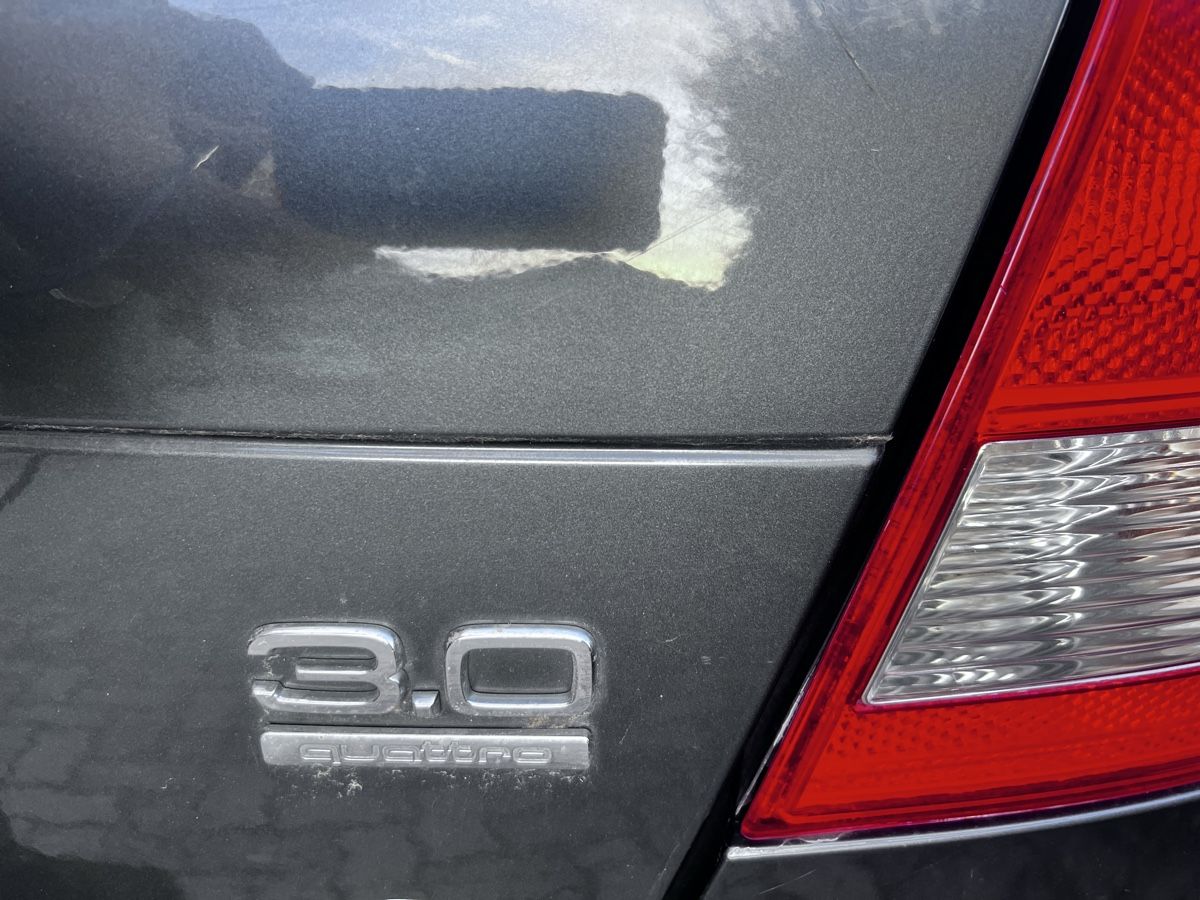 Audi Automobili: Audi A4 Cabrio quattro très usagée – Difettoso da Bulle venduto da lou_w86f 4