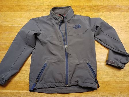 Softshell Jacke The Northface Grösse XS, ca. 122/128