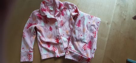 Fleece Pyjama/Trainer für 7/8-jährig