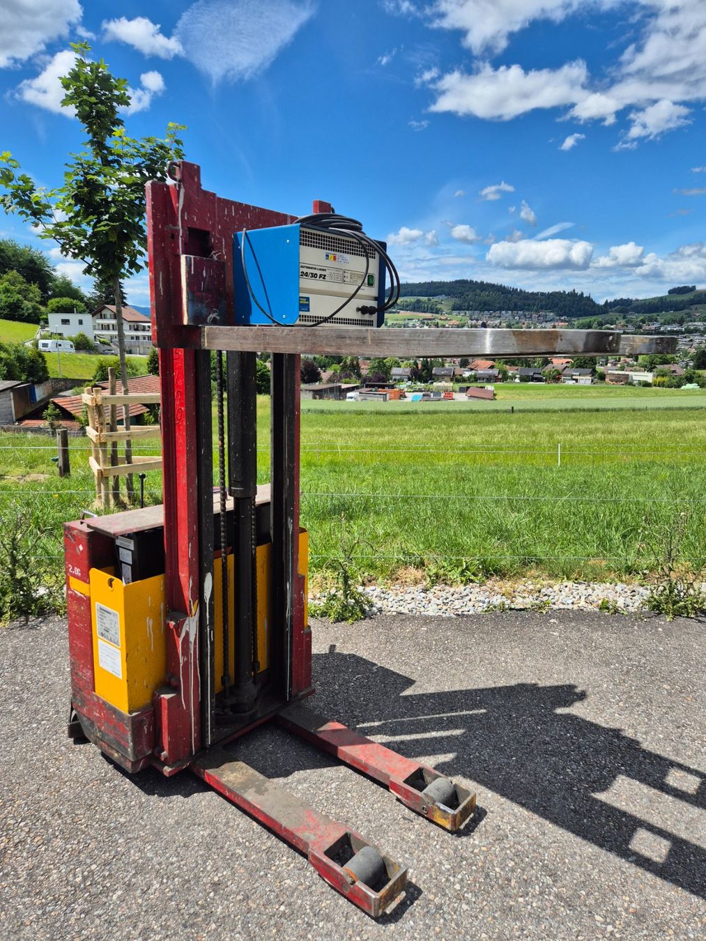 Linde Carrelli elevatori e a forche: Deichselstapler Ameise mit Vollfreihub 3 METER – Usato da Steffisburg venduto da Forkliftpower 4