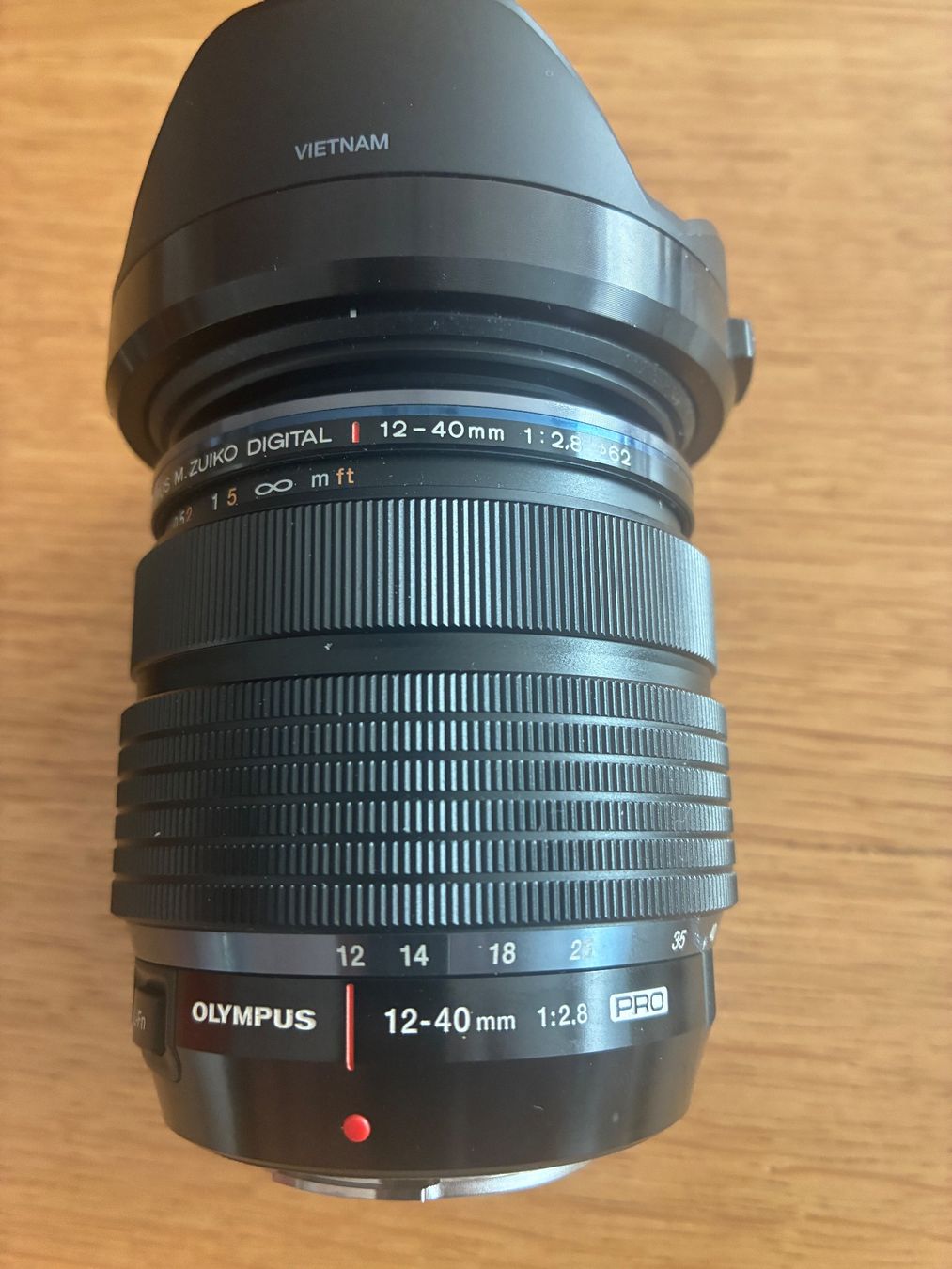 Olympus Fotocamera: Olympus OM-D E-M1 II Kit mit Zubehör – Usato da allschwil venduto da ffgghh 1