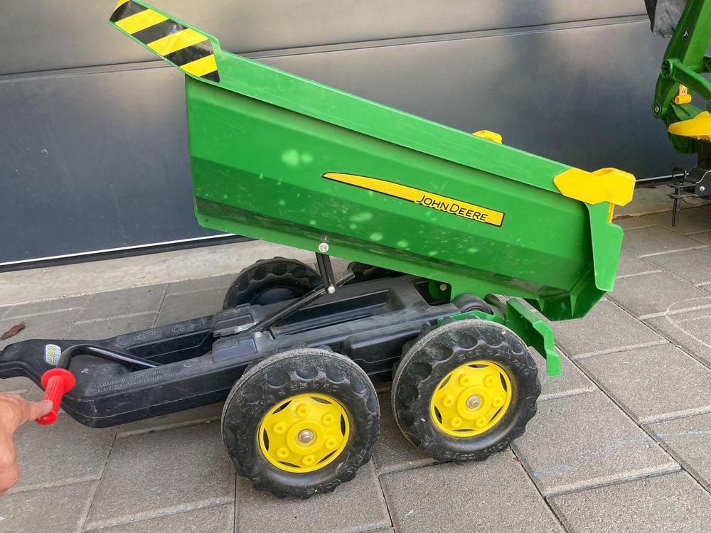 Tret Traktor John Deere mit Heckbagger und Frontschaufel (Gebraucht) in ...