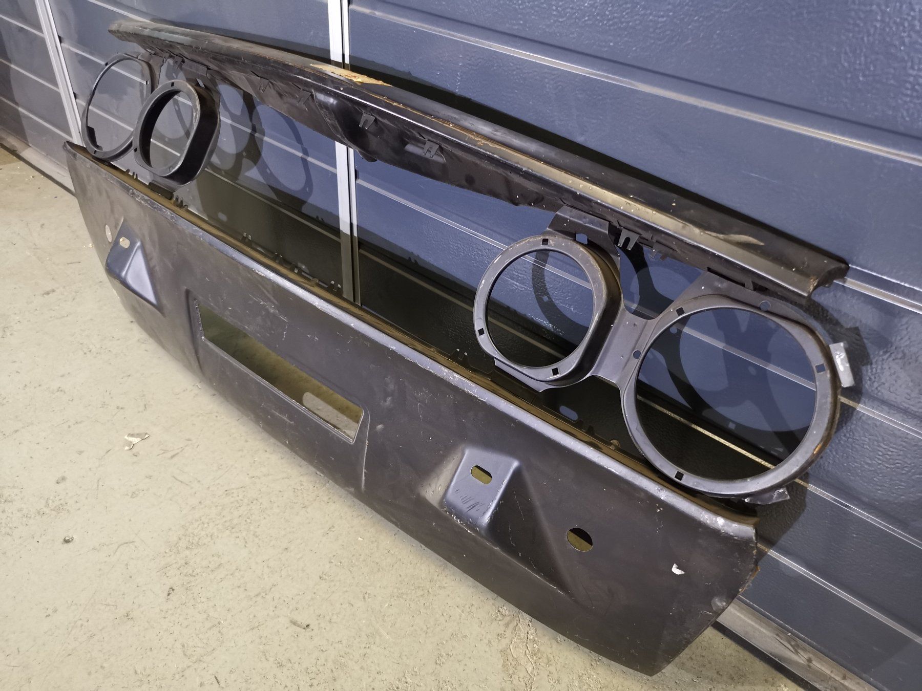Alfa Romeo Tutti pezzi di ricambio auto: Alfa 1750 + 2000 Berlina Frontblech – Usato da Thalwil venduto da Joker690 2