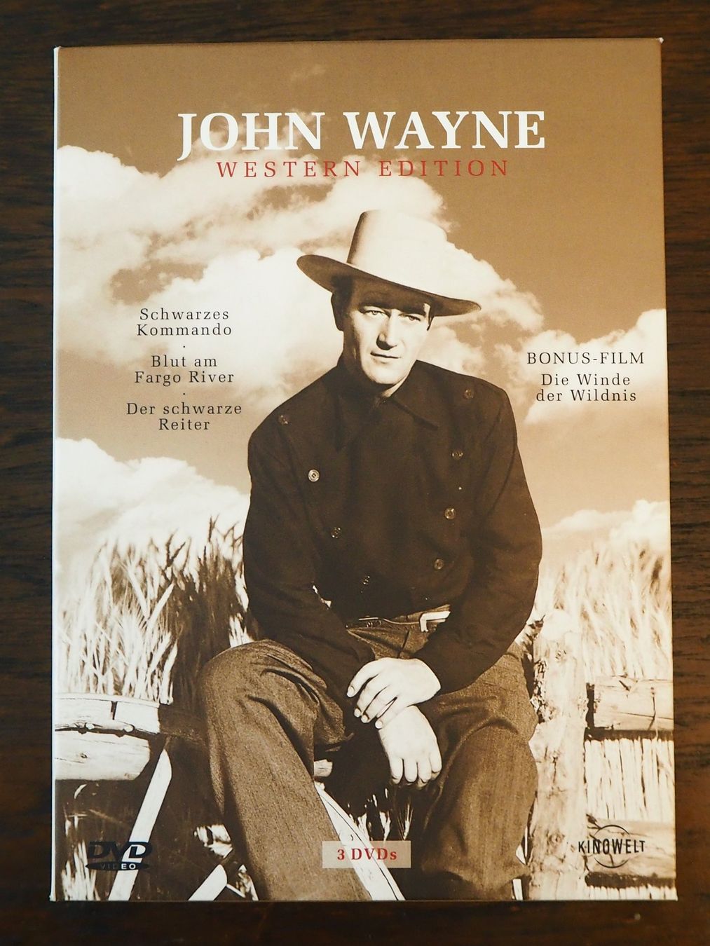 Tutti i DVDs: John Wayne - Sammlung / 6 Filme in 2 Boxen – Usato da Chur venduto da dluli 3