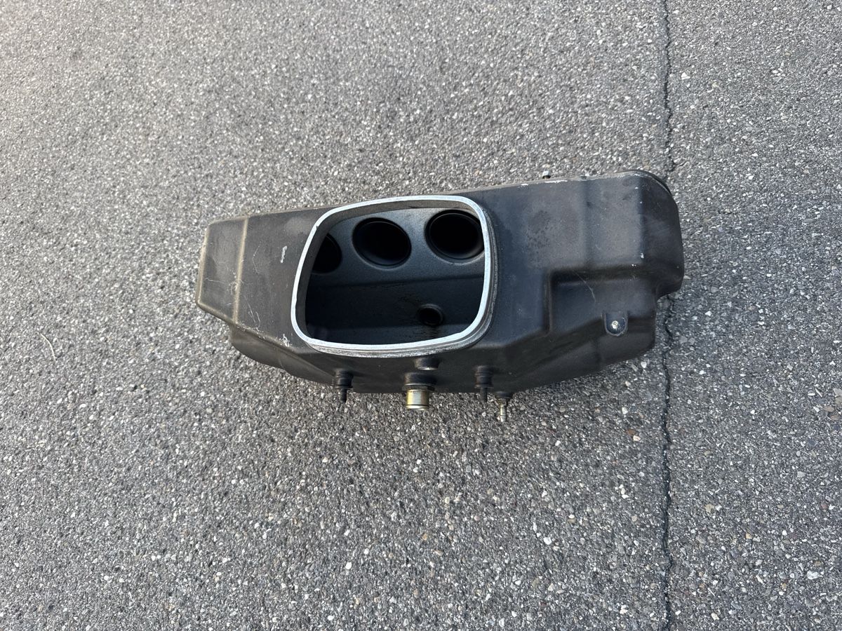 BMW Tutti pezzi di ricambio auto: Ansaugbrücke BMW M3 E36 gebraucht akzeptabel – Usato da Gossau ZH venduto da fabio024 1
