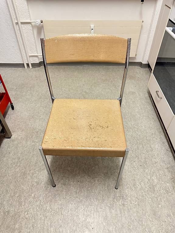 Stühle: 2 design Holzstühle – Gebraucht aus Zürich von martinfel