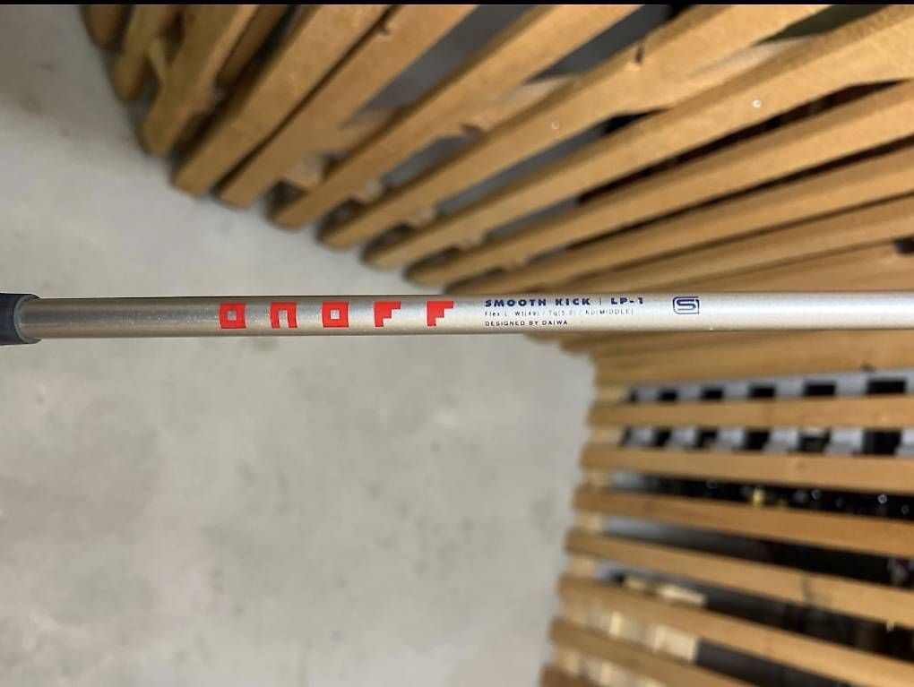 Mazze & Set: Lady Onoff Eisen 6, 7, 8, 9, PW / Rechts / Graphit, Flex L – Usato da Zürich venduto da Capricorn-Vertrieb 3