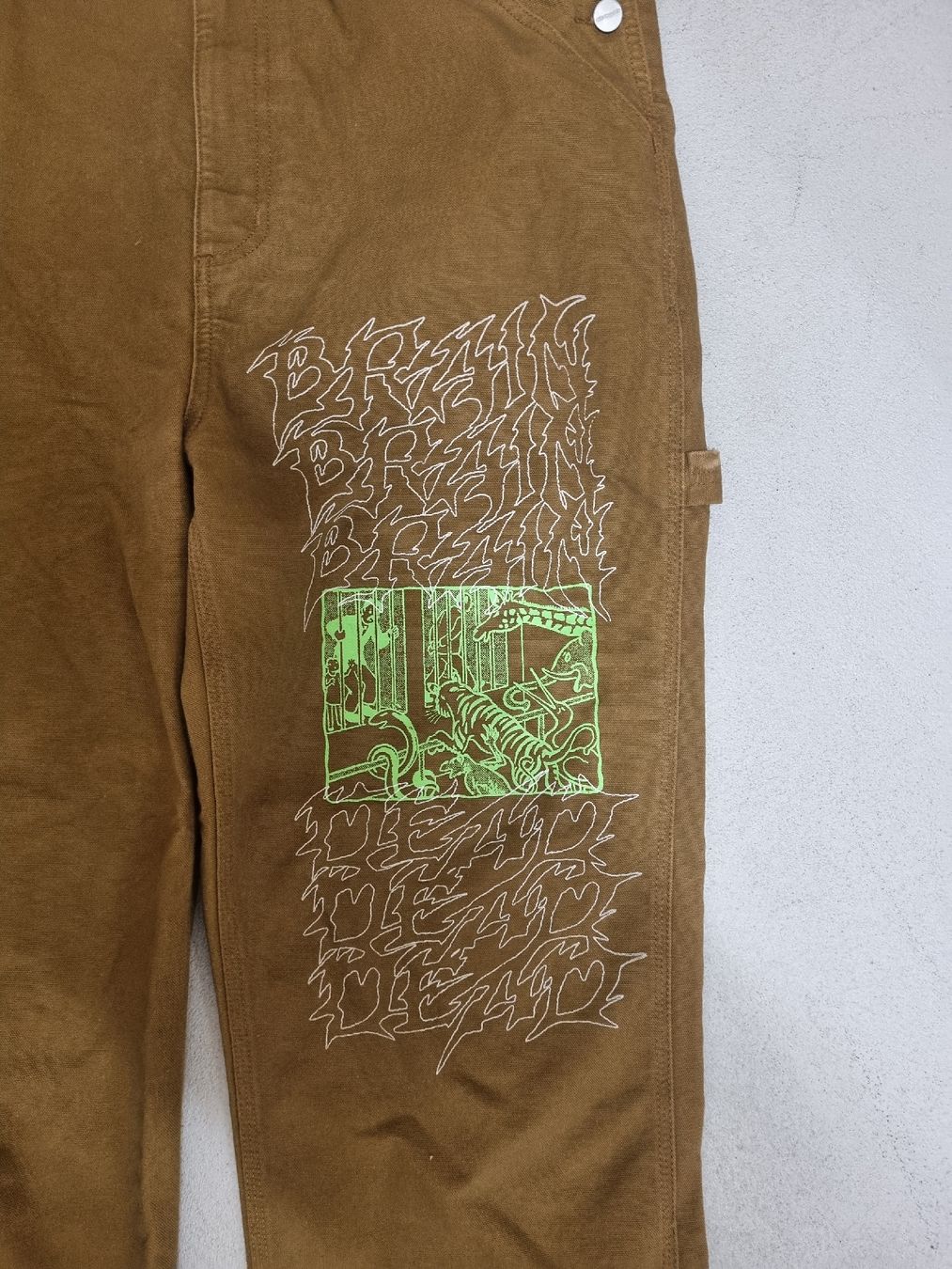 Carhartt Hosen: Carhartt Brain Dead Bib Overall XL Brown – Neu (gemäss Beschreibung) aus Zürich von dvb_k2cq 3