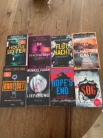 8 Thriller Bücher gebraucht guter Zustand