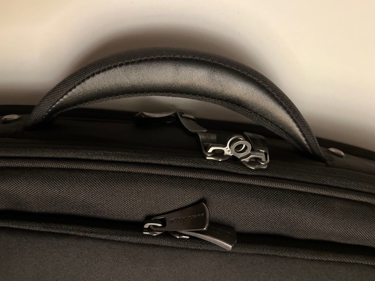 Valises & Sacs: Laptoptasche Dikota NEU – Neuf avec emballage d'origine à St. Gallen par 1t5045 6