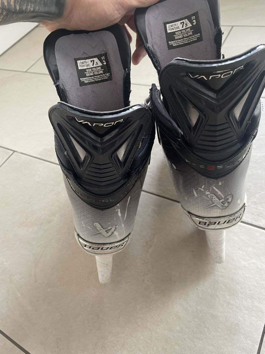 Bauer Schlittschuhe: Bauer Hyperlite 2 7.5 Fit 3 – Gebraucht aus Beringen von L.1995 2