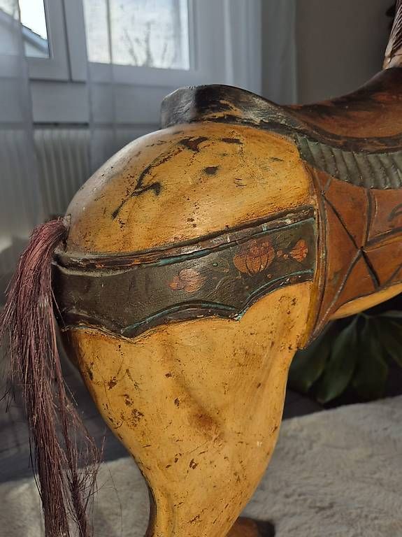 Skulpturen & Statuen: Karussellpferd Antik – Gebraucht aus Herzogenbuchsee von Mesirva 2
