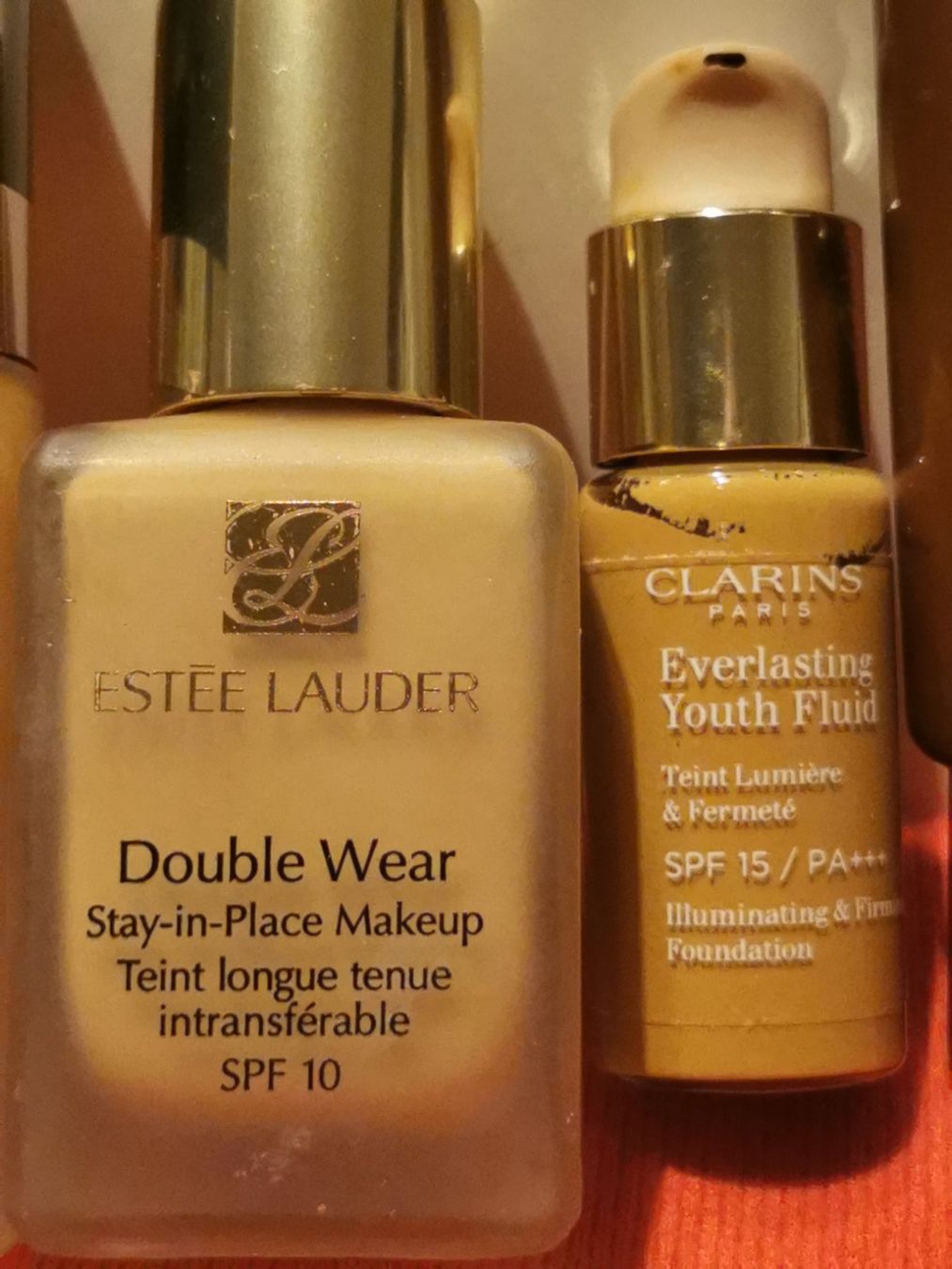 Clarins Make-up: Hochwertige Foundation-Cremes, 5 Stück – Usato da Schlieren venduto da vlalif 2