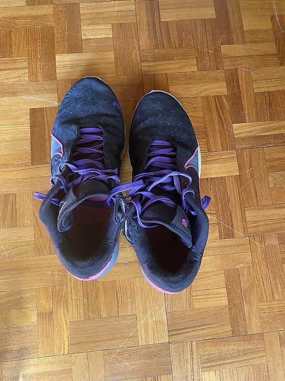 Scarpe da uomo: Scarpe da basket LEBRON 22 numero 46 1/2  – Usato da Origlio venduto da Elicius
