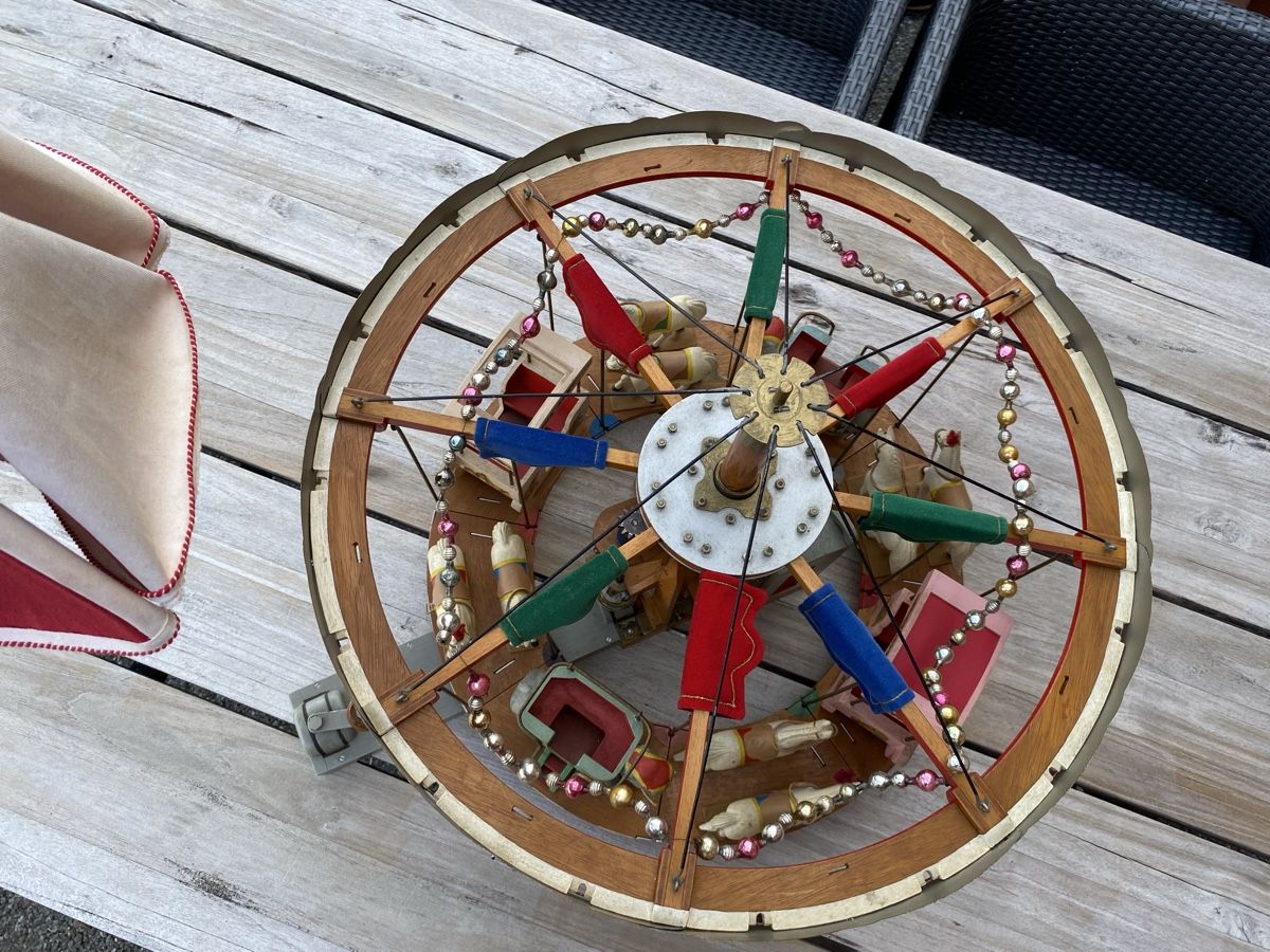 Spielzeuge: Spieluhr Karussell Holz – Gebraucht aus Glattbrugg von Pischte.Brockenhaus 7