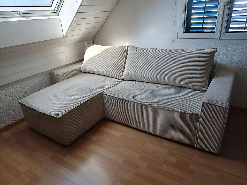 Sofas: Bettsofa weiss / beige Stoff Cord – Gebraucht aus Wettingen von S_Runa 1