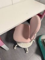 Ikea Screibtisch mit rosa Details, Top Zustand & Stuhl