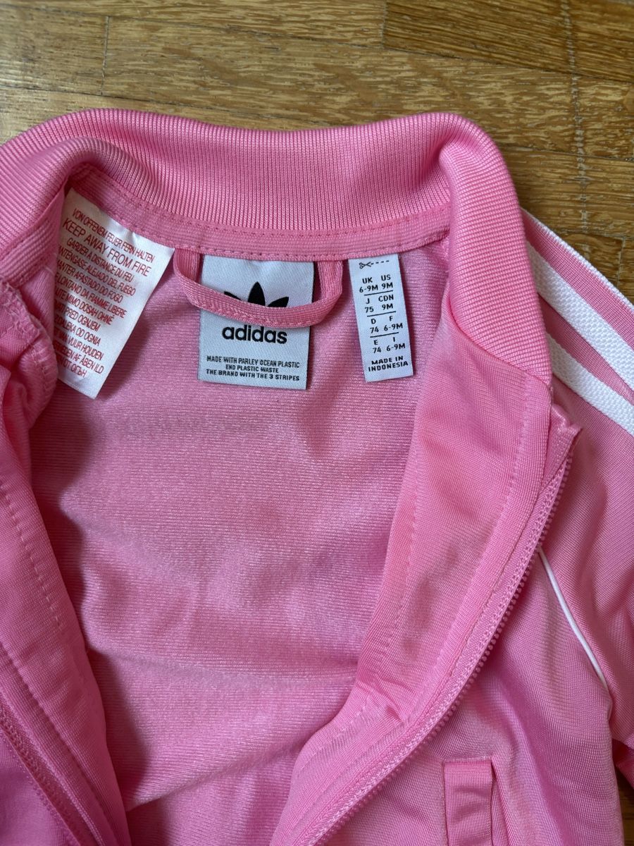 Adidas Lotti & Set di vestiti: Adidas superstar ensemble bébé rose, 6-9 mois – Nuovo (secondo la descrizione) da La Chaux-de-Fonds venduto da Elora237 3