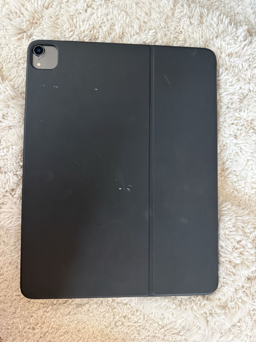 Apple Tablet PC: Gebrauchtes iPad Pro mit Magic Keyboard - Defekt! – Usato da Herrliberg venduto da ang_7h5l 3