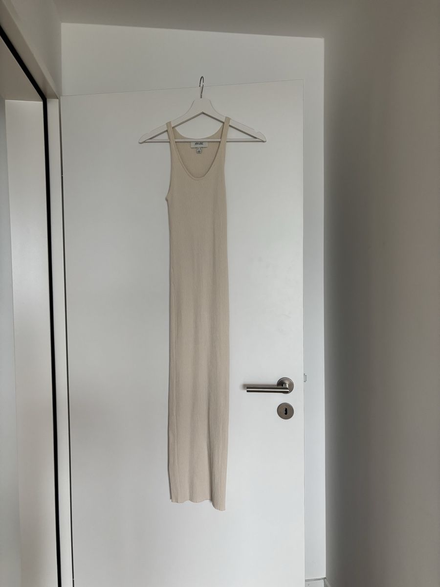 Kleider: Aware Maxikleid Beige Rippstrick – Gebraucht aus Oberhofen Thun'see von janine.70