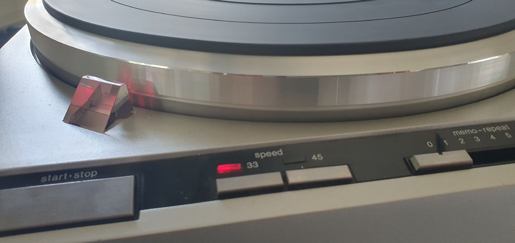 Technics Giradischi: Tourne-disque Technics SL-Q3 Quartz Drive  – Difettoso da Corminboeuf venduto da Tournesole