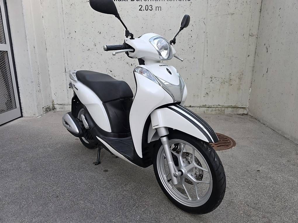 Scooter: Honda SH Mode 125 – Usato da Bischofszell venduto da mayk25 1