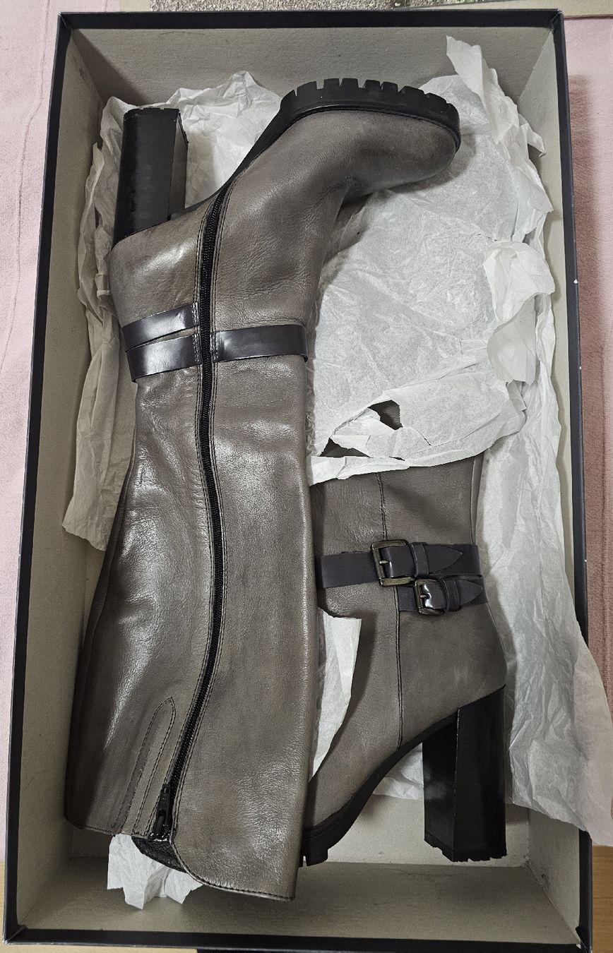 Scarpe da donna: Sevensigns Lederstiefel Gr. 39 – Nuovo (secondo la descrizione) da Steinmaur venduto da Kiki_m240 5