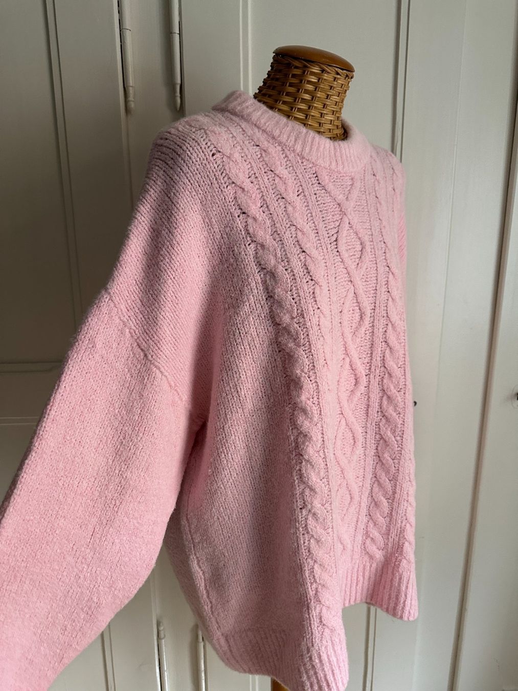 H&M Maglioni & Felpe: Strickpullover rosa oversized - XL – Usato da Zürich venduto da Diazaio 1