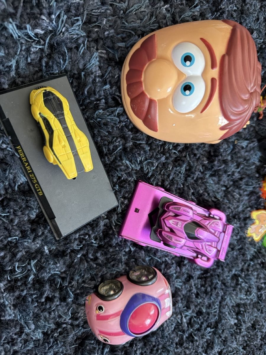Spielzeuge: Jouets pour Enfants  – Gebraucht aus Hittnau von Pat_yl7f 7