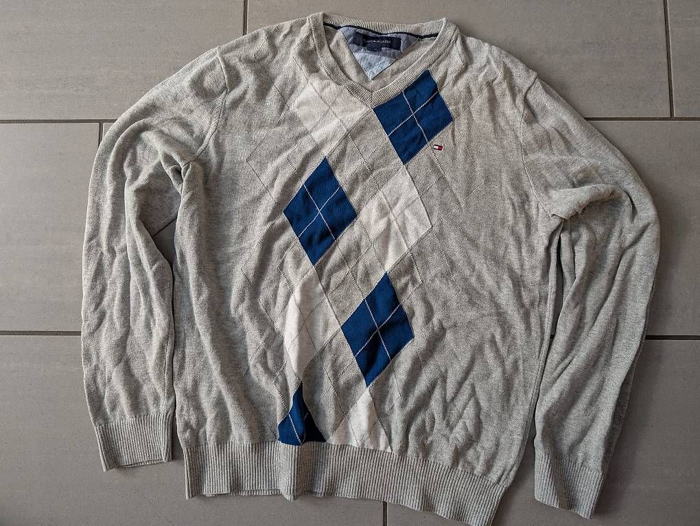 Tommy Hilfiger Pullover & Sweatshirts: ** Tommy Hilfiger Pullover ** (Grösse L) – Gebraucht aus Wollerau von R3D3X3