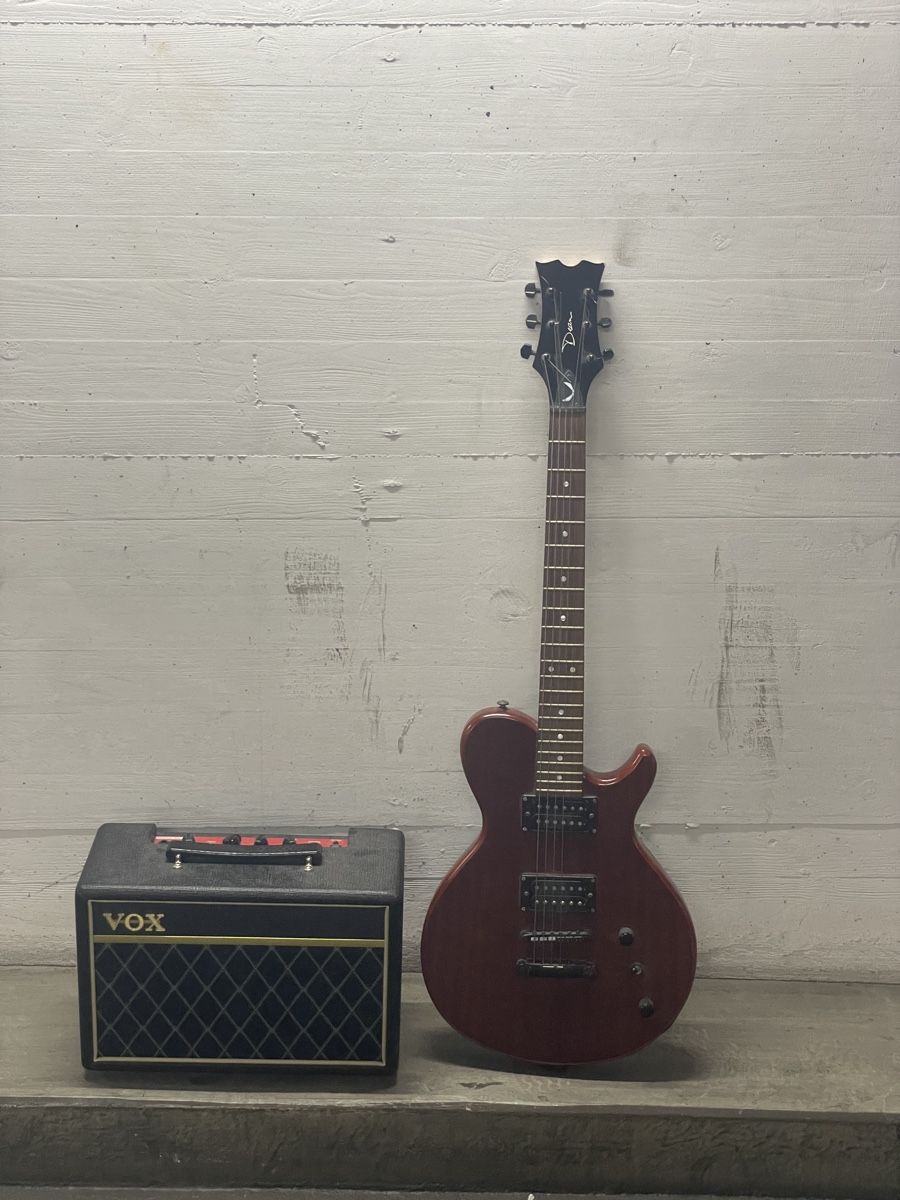 Strumenti musicali: Gitarre inkl. Verstärker – Usato da Zürich venduto da Bjthorsteinsen