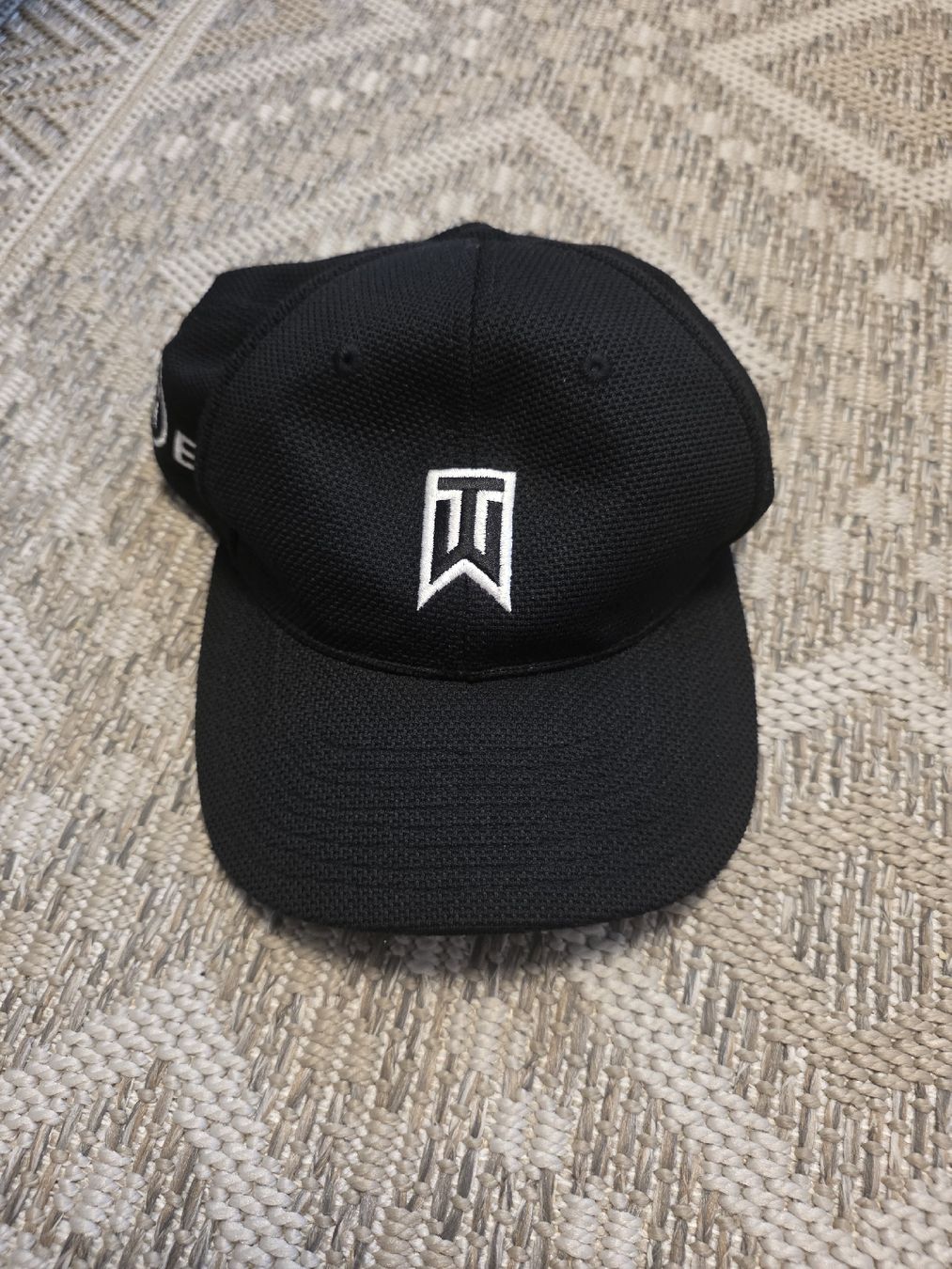 Hüte, Mützen & Caps: Cap Tiger Woods Nike schwarz  – Gebraucht aus Dorf von Echo_Elements
