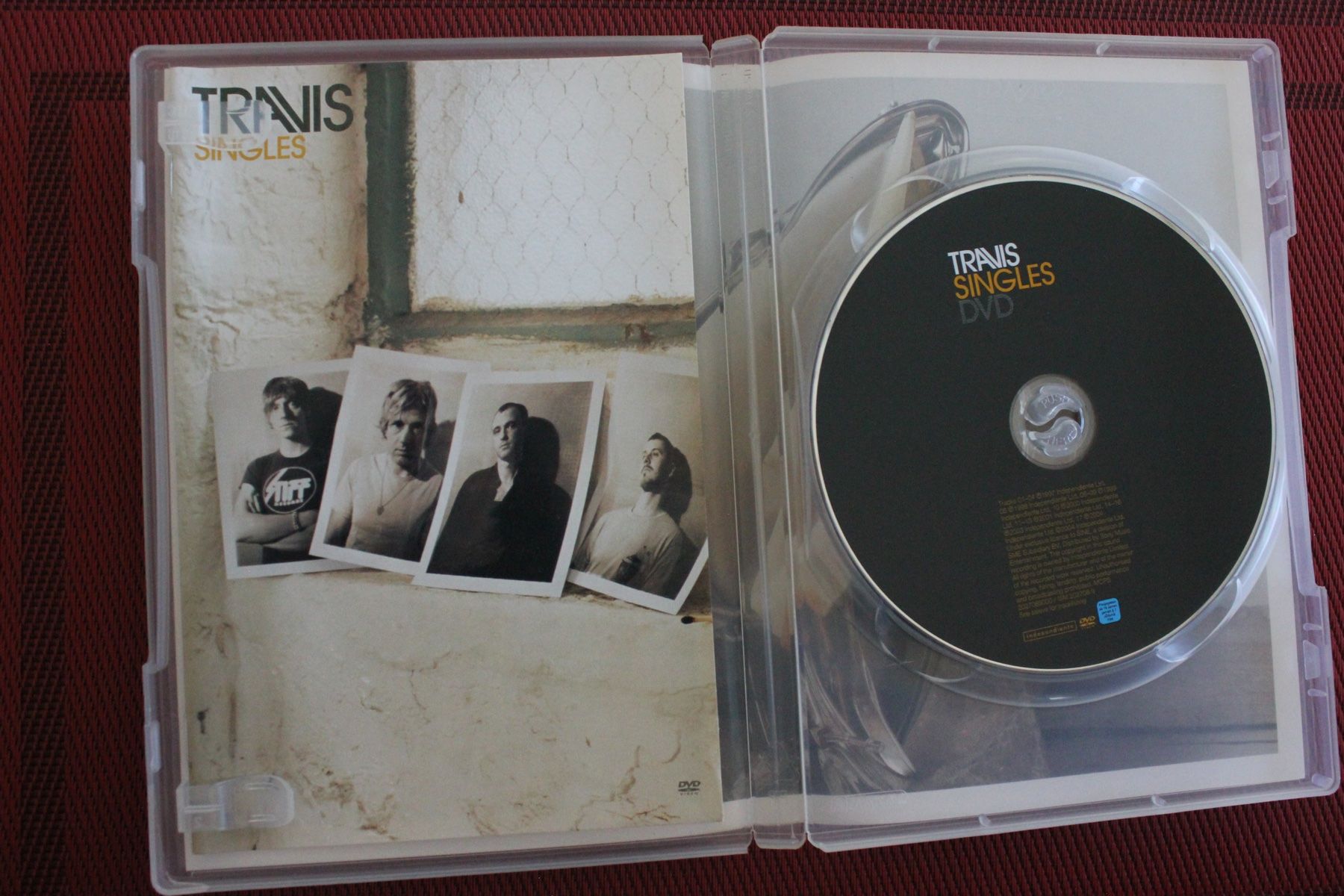 Tutti i DVDs: Travis - Singles | DVD |  ( 2152) – Usato da Geroldswil venduto da Schlumpfine1973 1