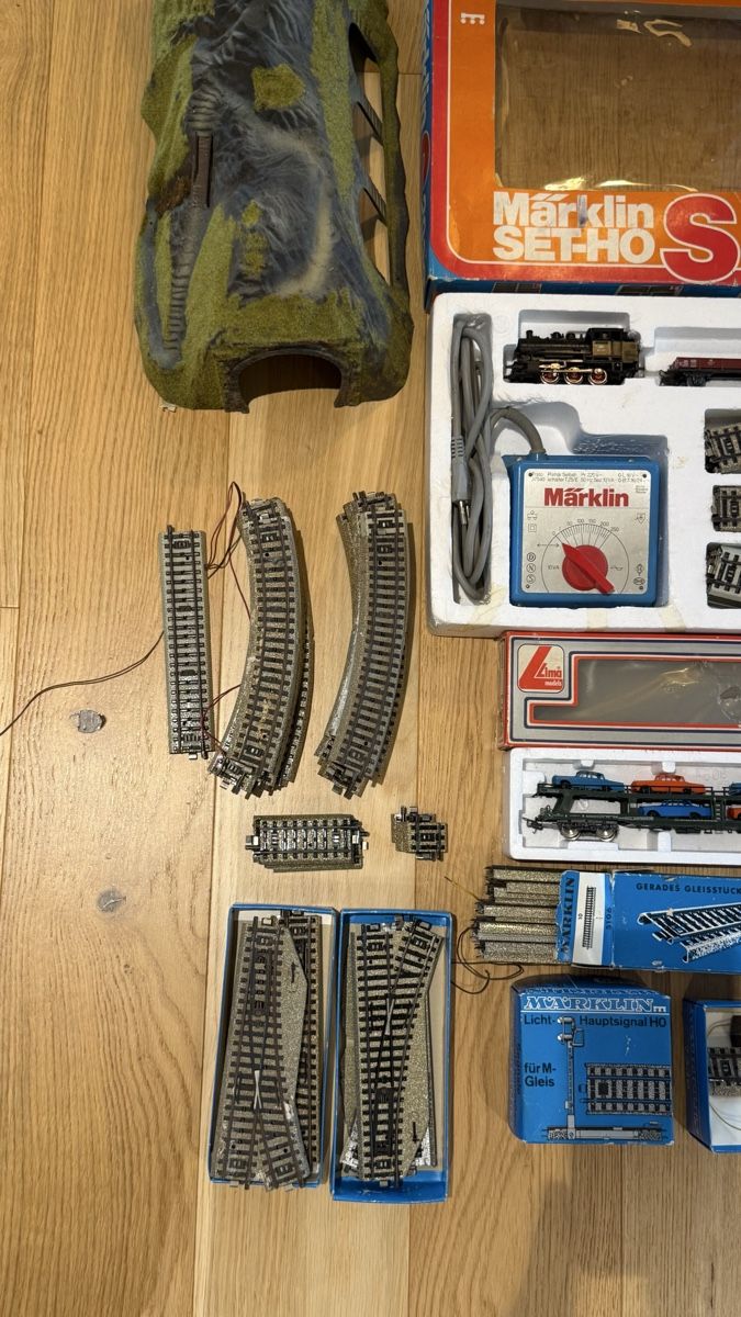 Märklin Modellini di ferrovie: Märklin Modelleisenbahn als Set – Usato da Udligenswil venduto da Renten 8
