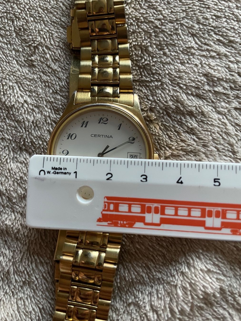Certina Orologi: Certina Quartz Armbanduhr Vintage – Usato da Niederwangen BE venduto da m_s13 5