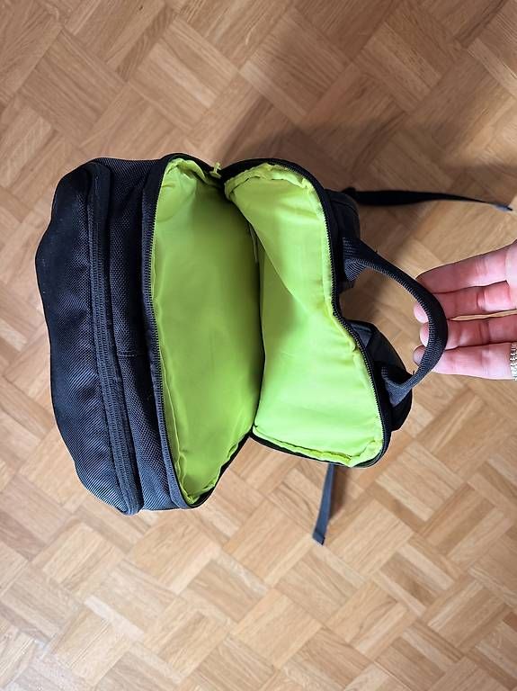 Adidas Zaini: Sac à dos adidas  (Compartiment chaussures) – Usato da Grand-Lancy venduto da Bastrow 2