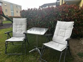 Garten Set Tisch / 2 Stühle