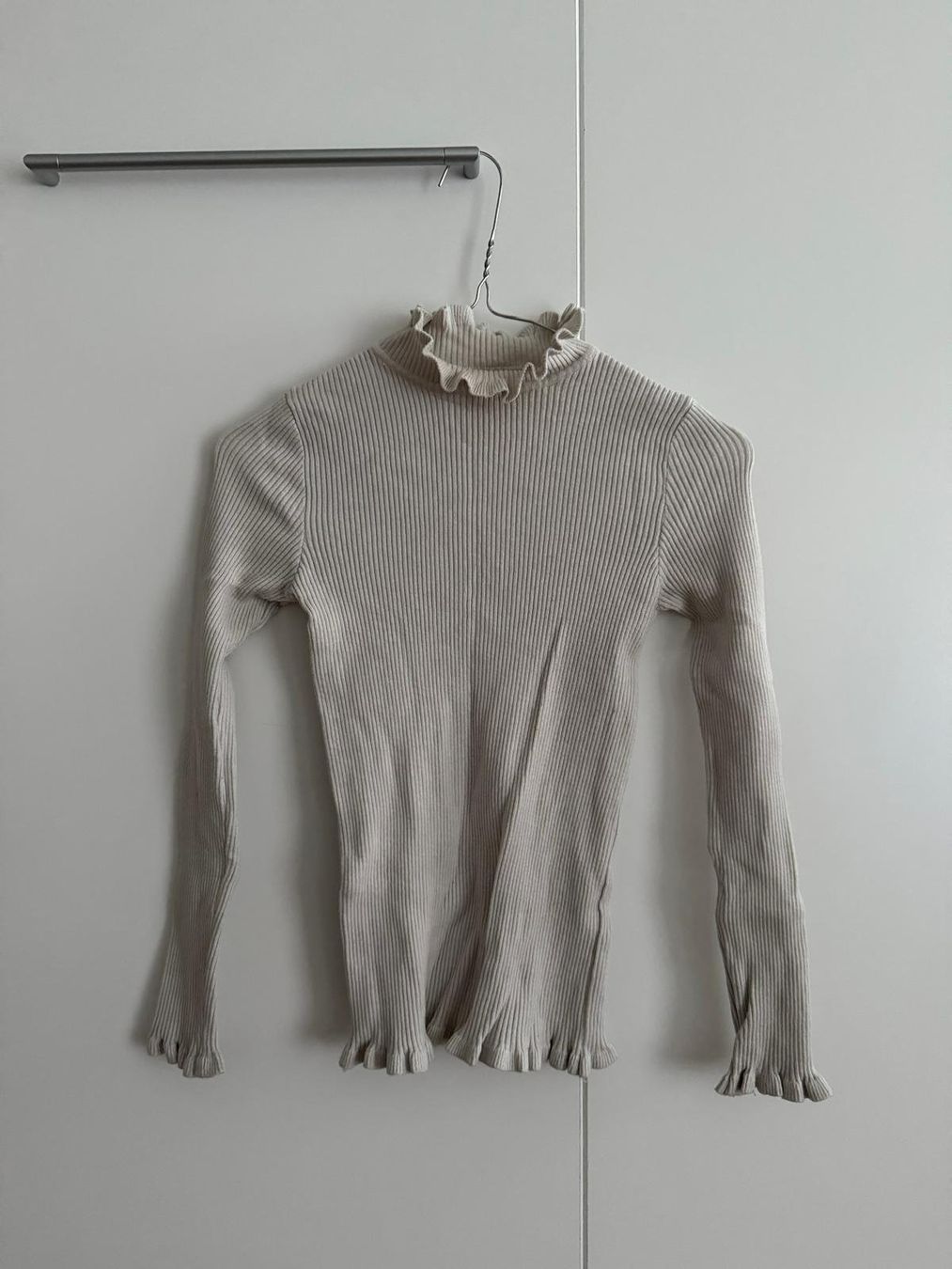 Top: Long-sleeve turtleneck top size S – Usato da Luzern venduto da rec_8srh